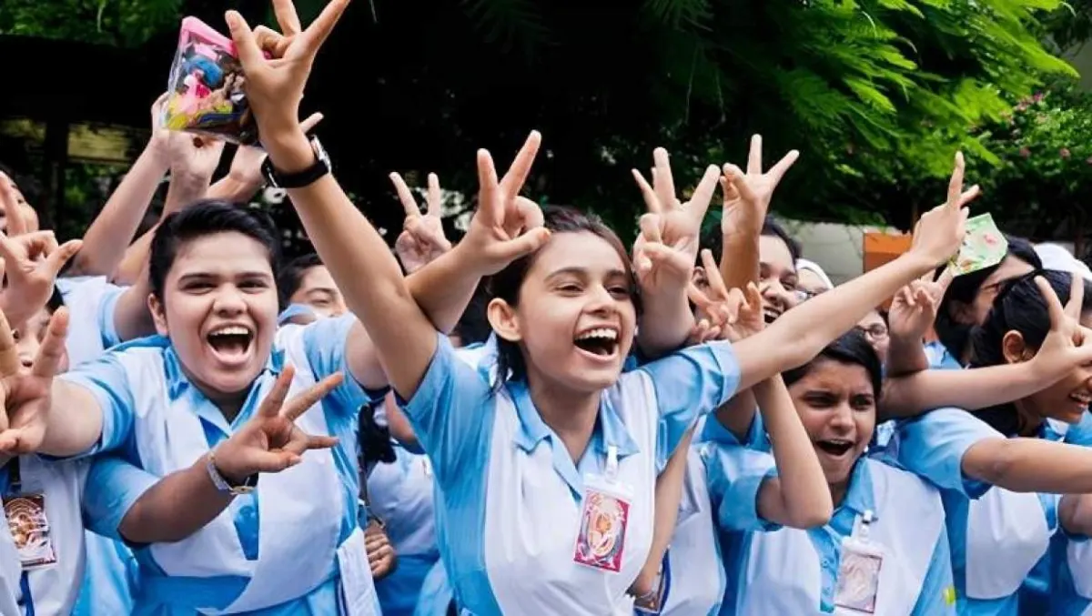 এসএসসির পুনর্নিরীক্ষণের ফল প্রকাশ, নতুন জিপিএ-৫ তিন হাজারের বেশি